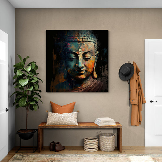 Une grande toile de Bouddha accrochée dans une entrée au style bohème. L’espace est agrémenté d’un banc en bois, de coussins ethniques et d’une plante verte, créant une ambiance chaleureuse et relaxante.