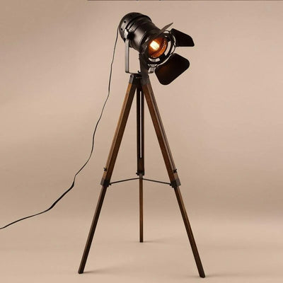 lampe projecteur pour illuminer tableau salon