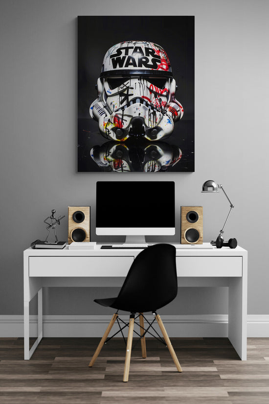 chambre adolescent, bureau deux tiroirs, ordinateur, enceintes, chaises noir, mur gris, affiche star wars