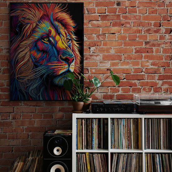 Tableau pop art représentant un lion aux couleurs intenses (bleu, rouge, orange, jaune), accroché sur un mur en briques rouges dans une ambiance rétro. Au-dessous, un meuble blanc contient des disques vinyles, un tourne-disque, un amplificateur et une enceinte, avec une plante verte pour compléter le décor chaleureux.